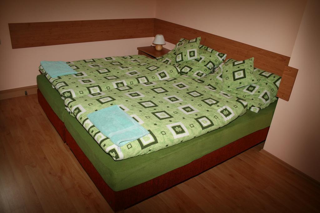 Wellness Penzion Pod Rozhlednou Adlerkosteletz Zimmer foto