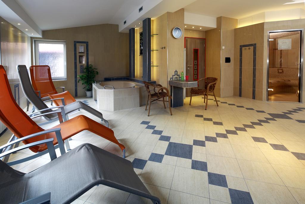 Wellness Penzion Pod Rozhlednou Adlerkosteletz Exterior foto