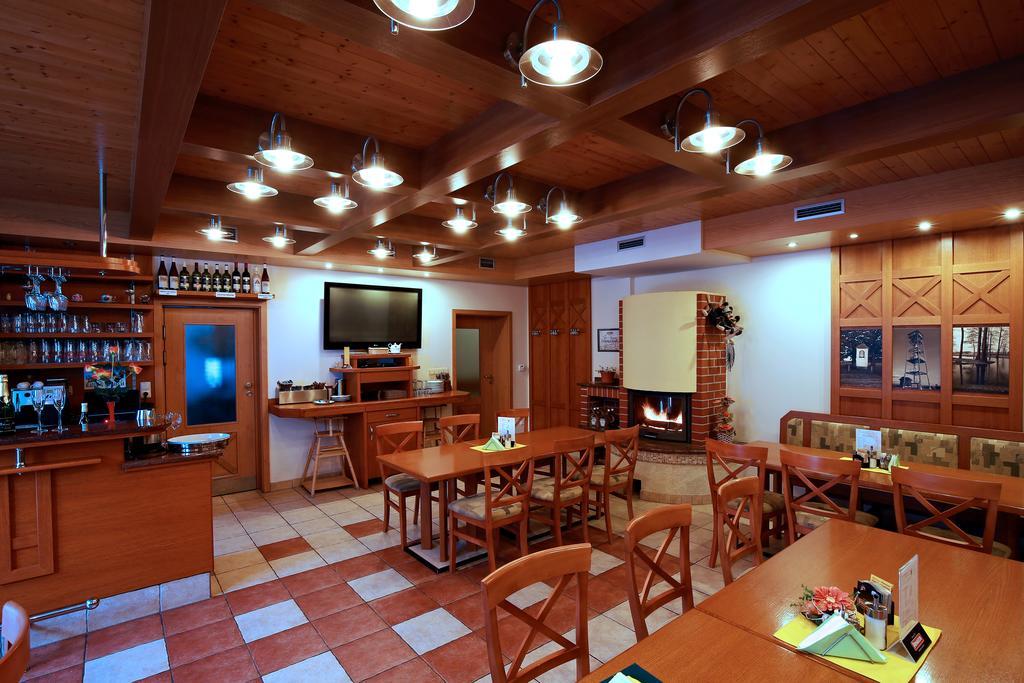 Wellness Penzion Pod Rozhlednou Adlerkosteletz Exterior foto