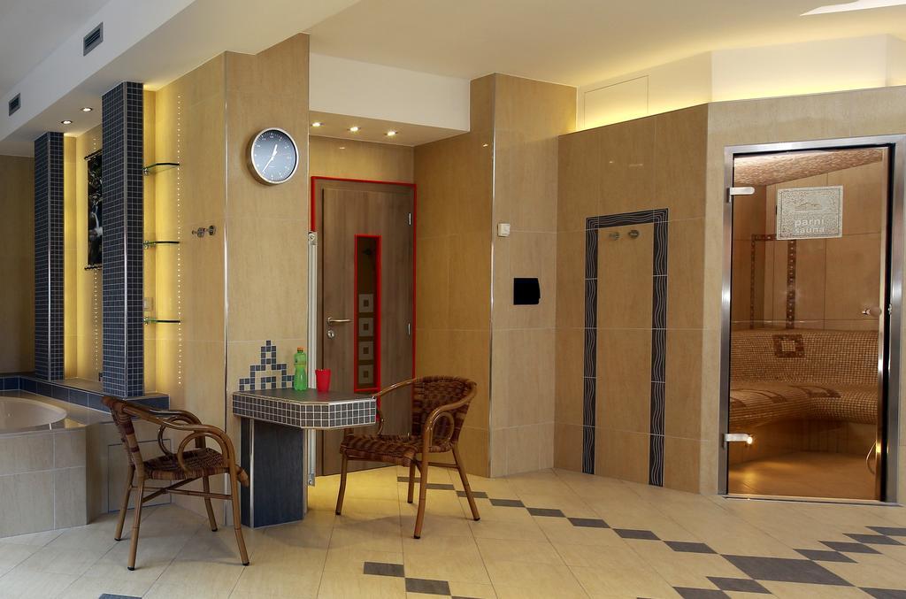 Wellness Penzion Pod Rozhlednou Adlerkosteletz Exterior foto
