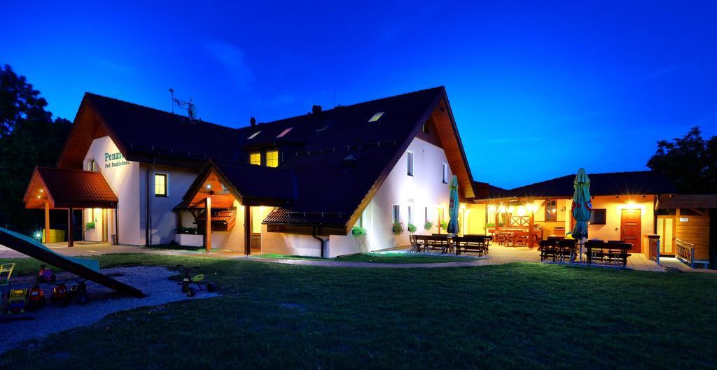 Wellness Penzion Pod Rozhlednou Adlerkosteletz Exterior foto